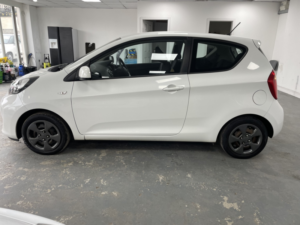 2015 Kia Picanto 1.0 1 in White — image 3