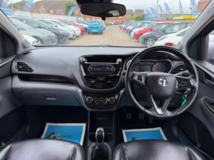 2016 Vauxhall Viva 1.0i Sl Euro 6 5dr in Silver — image 3