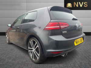 2014 Volkswagen Golf 2.0 Tdi Bluemotion Tech Gtd in Grey — image 5