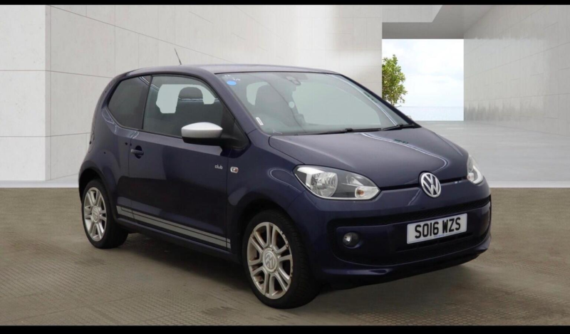 2016 Volkswagen Up! 1.0 Club Up! Euro 6 3dr in Blue — image 1