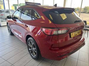 2022 Ford Kuga 1.5 T Ecoboost St-Line Edition in Red — image 3