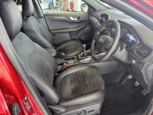 2022 Ford Kuga 1.5 T Ecoboost St-Line Edition in Red — image 6