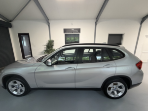 2013 BMW X1 2.0 X1 Xdrive18d Se in Silver — image 2