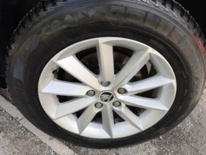 2015 Skoda Yeti 2.0 Tdi S Outdoor 4x4 in Black — image 4