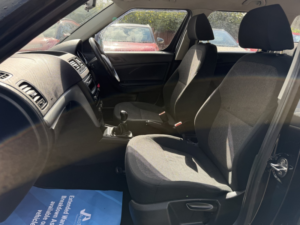 2015 Skoda Yeti 2.0 Tdi S Outdoor 4x4 in Black — image 5
