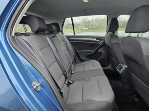 2015 Volkswagen Golf 1.6 Tdi Bluemotion Tech Match Euro 6 (s/s) 5dr in Blue — image 3