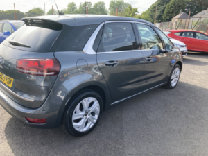 2015 Citroen C4 Picasso 1.6 Bluehdi Exclusive+ in Grey — image 4