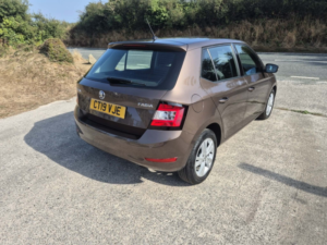 2019 Skoda Fabia 1.0 Se in Brown — image 2