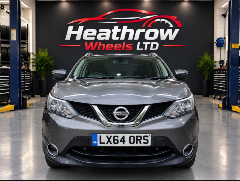 2014 Nissan Qashqai 1.2 Dig-T Tekna 2WD Euro 5 (s/s) 5dr in Grey — image 1