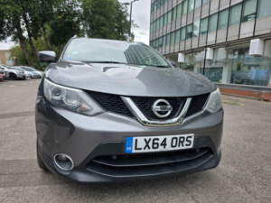 2014 Nissan Qashqai 1.2 Dig-T Tekna 2WD Euro 5 (s/s) 5dr in Grey — image 3
