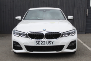 2022 BMW 3 Series 2.0 318i M Sport Saloon in White — image 2