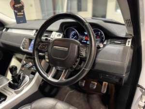 2013 Land Rover Range Rover Evoque 2.2 Sd4 Dynamic 4WD Euro 5 (s/s) 5dr in White — image 2