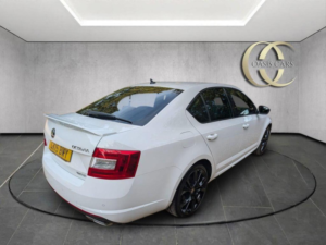 2015 Skoda Octavia 2.0 Tdi Vrs Euro 6 (s/s) 5dr (snav) in White — image 3