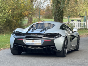 2016 Mclaren 570s 3.8 T V8 in Silver — image 2