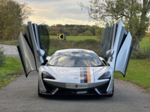 2016 Mclaren 570s 3.8 T V8 in Silver — image 3