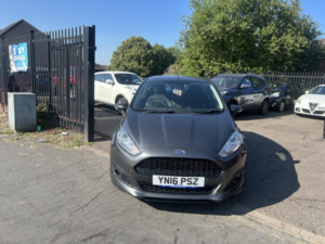 2016 Ford Fiesta 1.0 T Ecoboost Zetec S in Grey — image 3