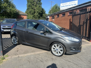 2016 Ford Fiesta 1.0 T Ecoboost Zetec S in Grey — image 4