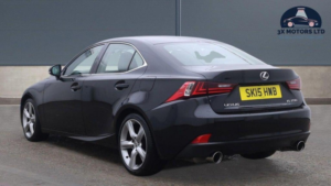 2015 Lexus Is 2.5 250 V6 Premier Auto Euro 5 4dr in Black — image 3