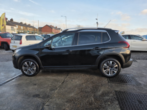2016 Peugeot 2008 1.2 Puretech Allure in Black — image 4