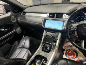 2016 Land Rover Range Rover Evoque 2.0 Td4 Autobiography Auto 4WD Euro 6 (s/s) 5dr in Black — image 6