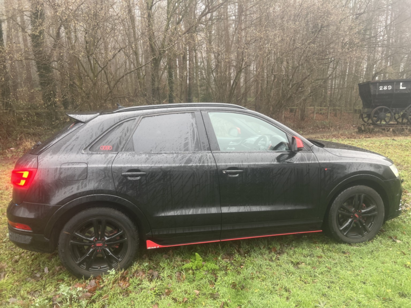 2016 Audi Q3 1.4 Tfsi Cod S Line in Black — image 1