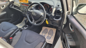 2014 Honda Jazz 1.4 I-Vtec Es Plus CVT Euro 5 5dr in White — image 3