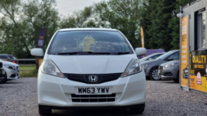 2014 Honda Jazz 1.4 I-Vtec Es Plus CVT Euro 5 5dr in White — image 5