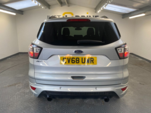 2018 Ford Kuga 1.5 Tdci St-Line SUV 5dr Diesel Manual Euro 6 (s/s) (120 Ps) in Silver — image 4
