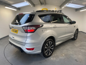 2018 Ford Kuga 1.5 Tdci St-Line SUV 5dr Diesel Manual Euro 6 (s/s) (120 Ps) in Silver — image 5