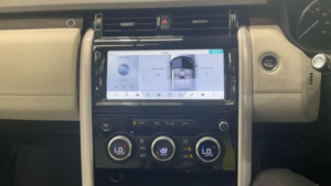 2018 Land Rover Discovery 3.0 Td V6 Hse Auto 4WD Euro 6 (s/s) 5dr in Red — image 6
