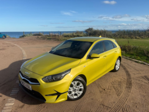 2023 Kia Ceed 1.5 T-Gdi 2 Hatchback 5dr Petrol Manual Euro 6 (s/s) Non-Adap (158 Bhp) in Yellow — image 5