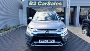 2018 Mitsubishi Outlander 2.0 Mivec Juro CVT 4WD Euro 6 (s/s) 5dr in Grey — image 3