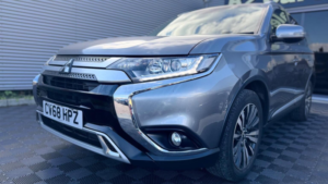 2018 Mitsubishi Outlander 2.0 Mivec Juro CVT 4WD Euro 6 (s/s) 5dr in Grey — image 5