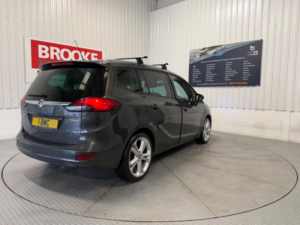 2014 Vauxhall Zafira Tourer 1.4t 16v Sri Euro 5 5dr in Grey — image 3