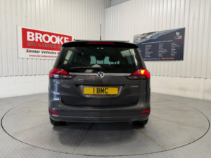 2014 Vauxhall Zafira Tourer 1.4t 16v Sri Euro 5 5dr in Grey — image 4