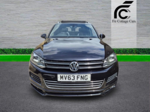 2014 Volkswagen Touareg 3.0 Tdi V6 Bluemotion Tech R-Line Tiptronic 4WD Euro 5 (s/s) 5dr in Black — image 2