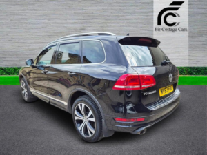 2014 Volkswagen Touareg 3.0 Tdi V6 Bluemotion Tech R-Line Tiptronic 4WD Euro 5 (s/s) 5dr in Black — image 4