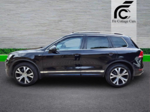 2014 Volkswagen Touareg 3.0 Tdi V6 Bluemotion Tech R-Line Tiptronic 4WD Euro 5 (s/s) 5dr in Black — image 5