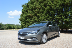 2019 Vauxhall Astra 1.6 Cdti Blueinjection Elite Nav in Grey — image 2