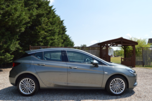 2019 Vauxhall Astra 1.6 Cdti Blueinjection Elite Nav in Grey — image 6