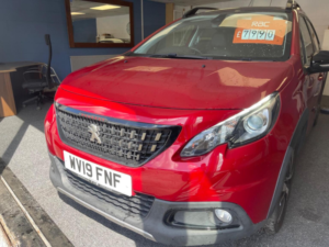 2019 Peugeot 2008 1.2 Puretech Gpf Gt Line Euro 6 (s/s) 5dr in Red — image 5