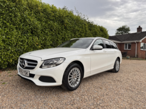 2015 Mercedes-Benz C Class 2.1 C220 Bluetec Se in White — image 5