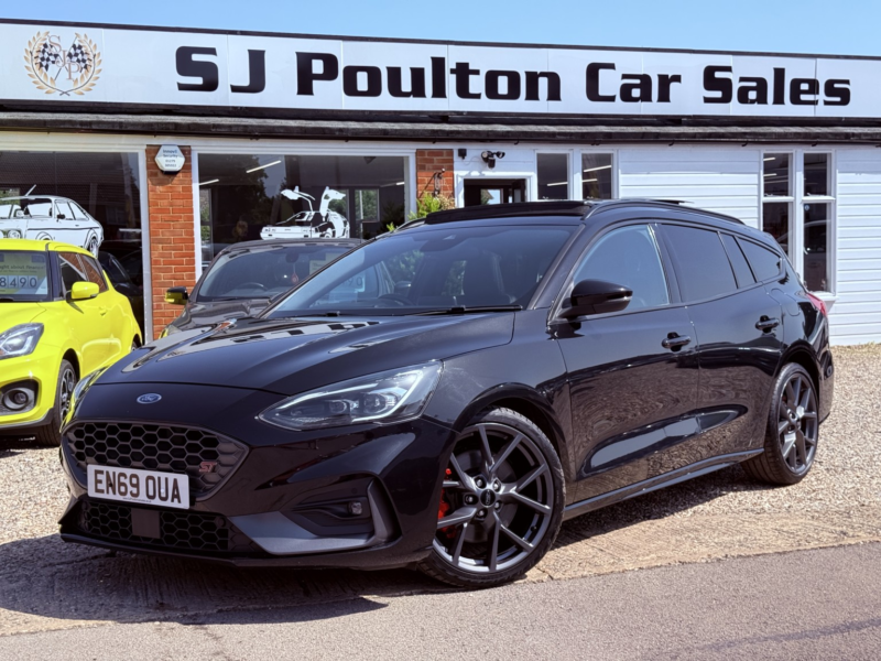 2020 Ford Focus 2.0 Ecoblue St in Black — image 1