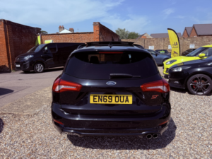 2020 Ford Focus 2.0 Ecoblue St in Black — image 5