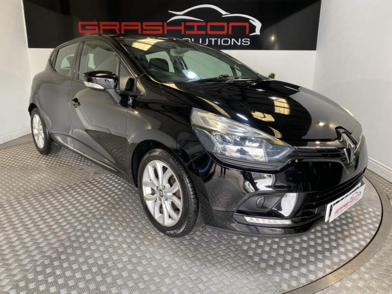 2017 Renault Clio 1.2 Dynamique Nav 1.2 16v 75 in Black — image 1