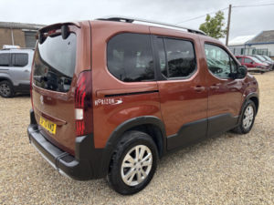 2021 Peugeot Rifter Wav Wheelchair Accessible Vehicle 1.5 Bluehdi Allure Premium in Bronze — image 3
