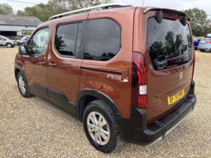 2021 Peugeot Rifter Wav Wheelchair Accessible Vehicle 1.5 Bluehdi Allure Premium in Bronze — image 5