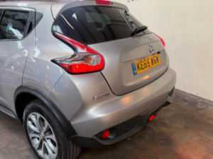 2015 Nissan Juke 1.6 Tekna Xtron Euro 6 5dr in Silver — image 5