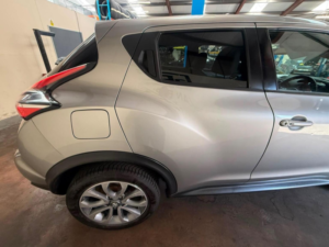 2015 Nissan Juke 1.6 Tekna Xtron Euro 6 5dr in Silver — image 6