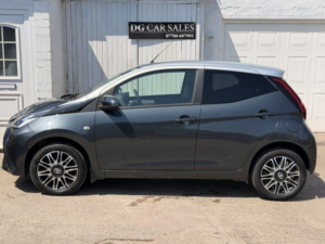 2019 Toyota Aygo 1.0 Vvt-I X-Clusiv in Grey — image 2